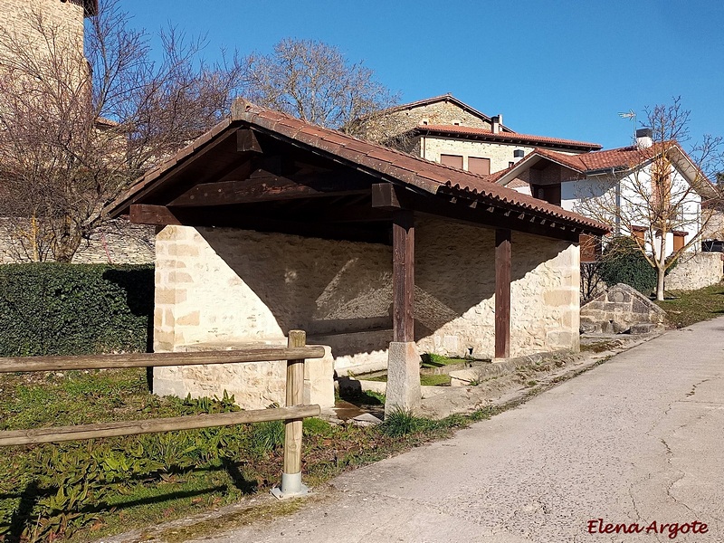 Lavadero y fuente de Arriola