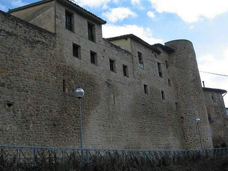 Muralla urbana de Antoñana