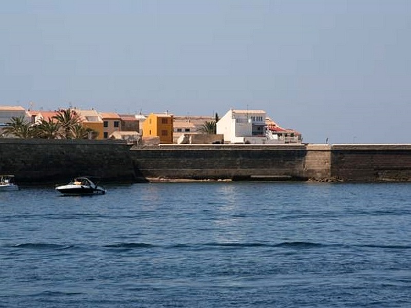 Muralla urbana de Tabarca