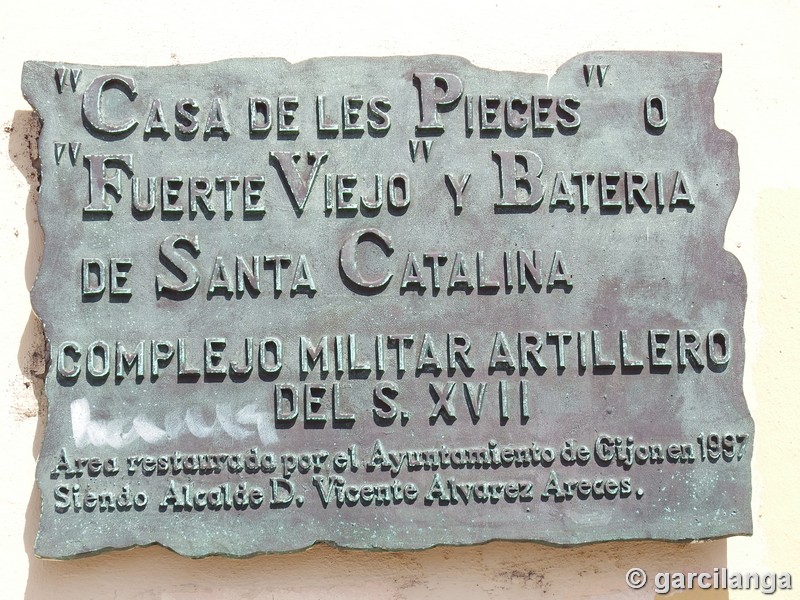 Fuerte Viejo y baterías de Santa Catalina