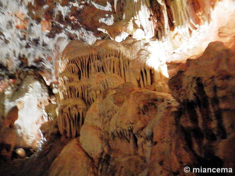 Cuevas del Cerro del Águila