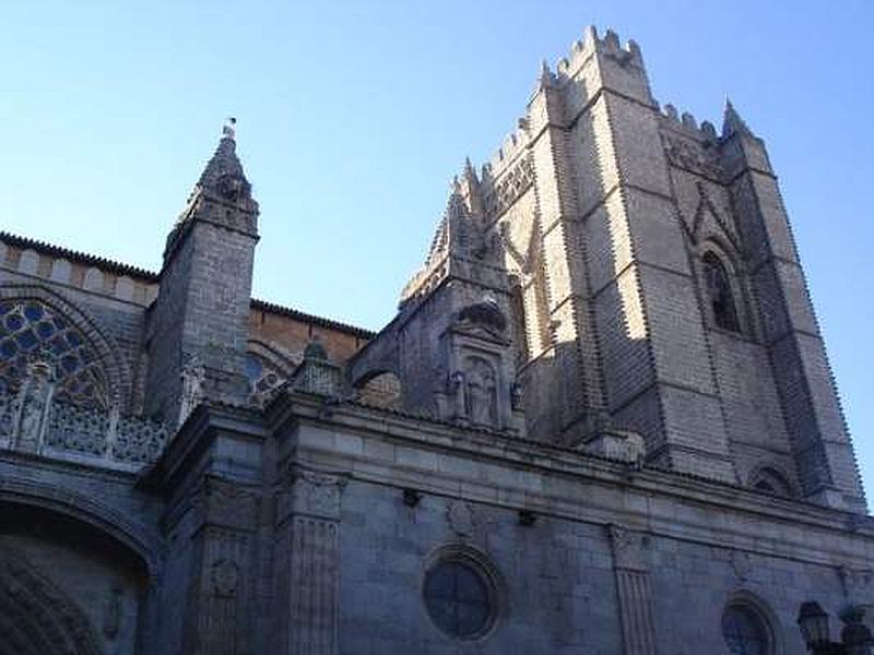 Catedral fortificada del Salvador