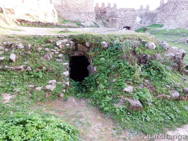 Castillo de Burguillos del Cerro