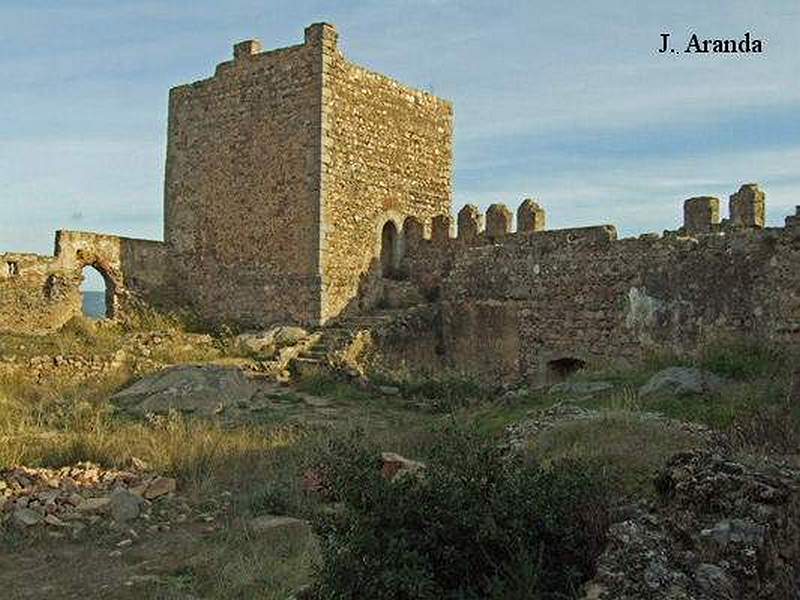 Castillo de Burguillos del Cerro