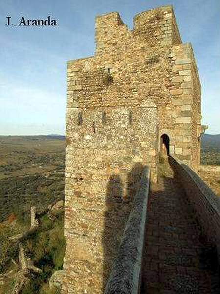 Castillo de Burguillos del Cerro