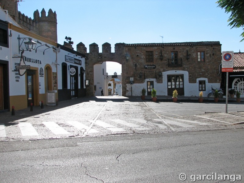 Puerta de Palacio