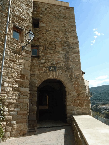 Portal de Cardona