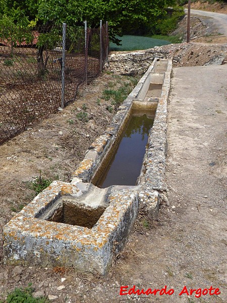 Lavadero, fuente y abrevadero de Arana