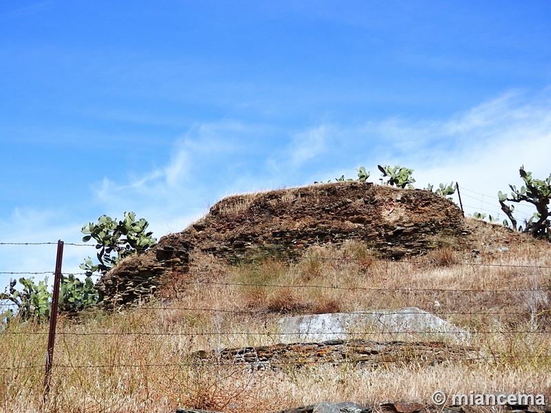 Muralla medieval de Alcántara