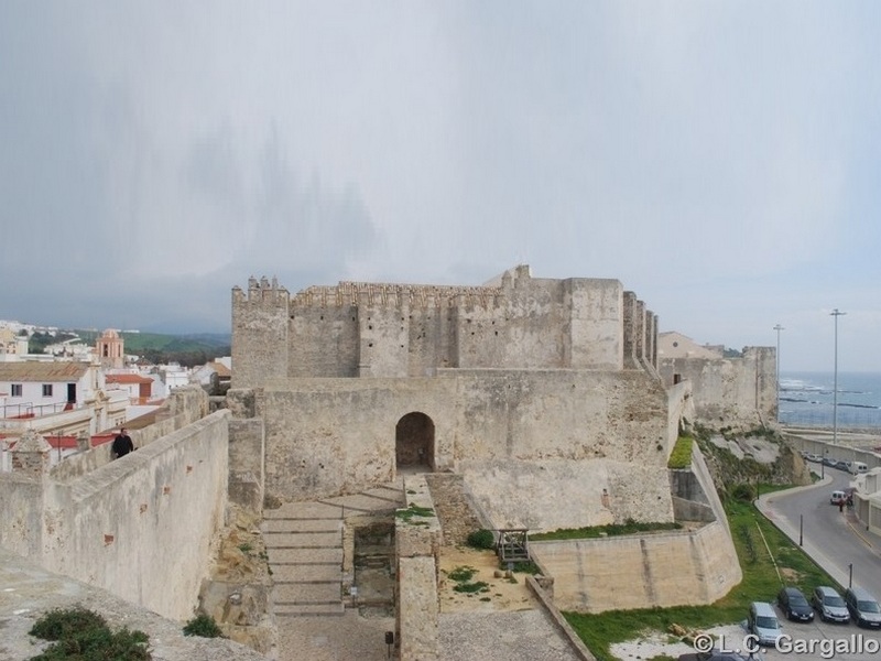 Castillo de Guzmán el Bueno