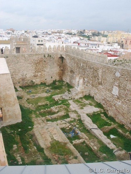 Castillo de Guzmán el Bueno