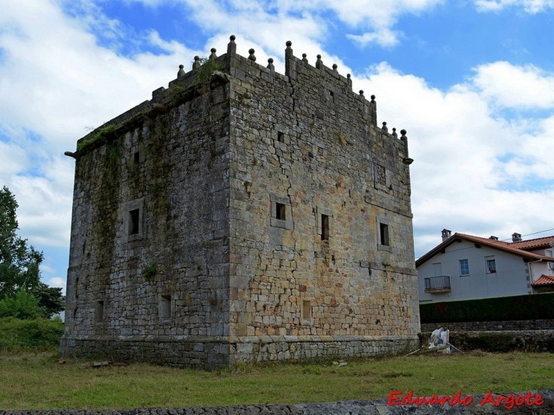 Casa torre de Hoyos