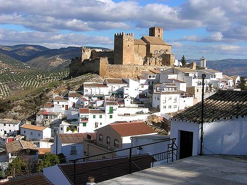 Castillo de Iznájar