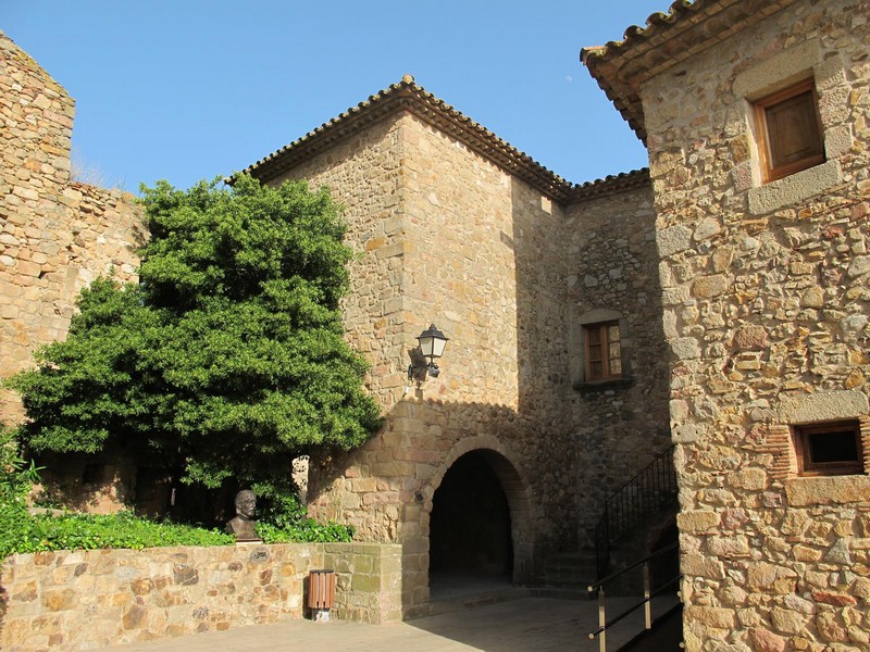 Castillo de Benedormiens