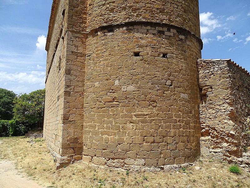 Iglesia fortificada de Santa Eugenia