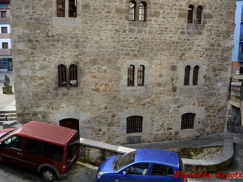 Torre de Alzola