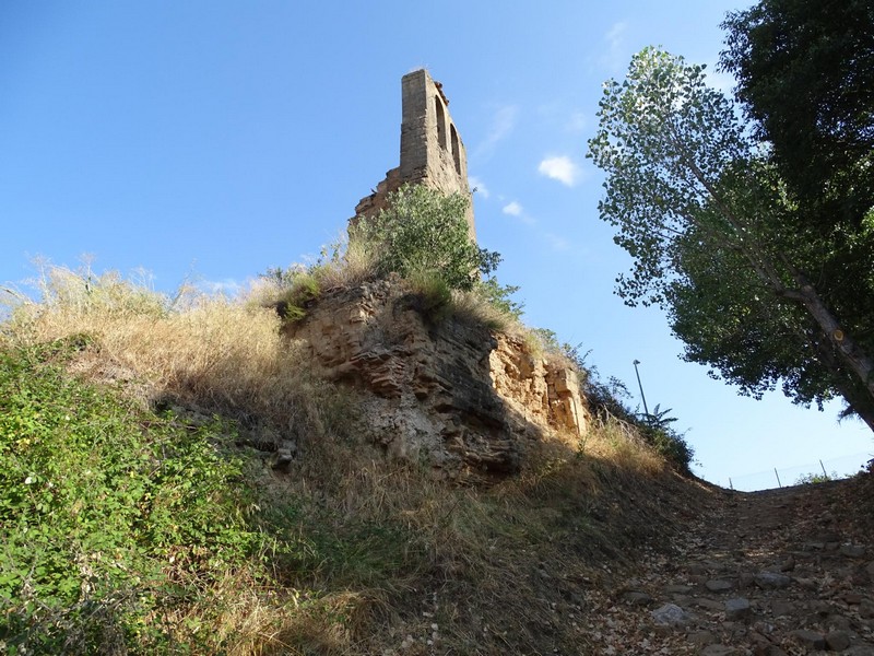 Castillo de Albarola