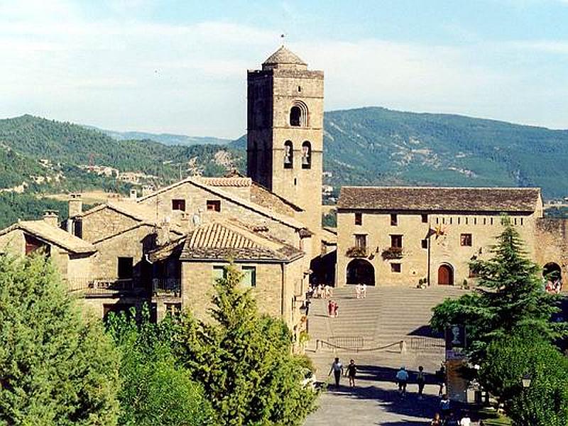 Iglesia de Santa María