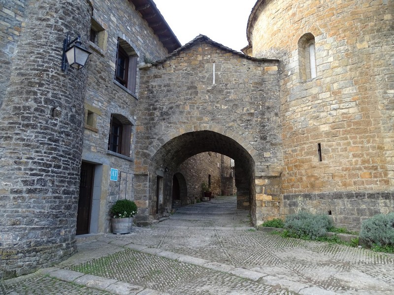 Muralla urbana de Aínsa