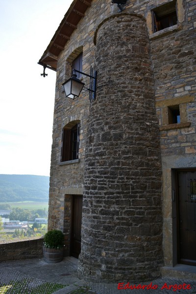 Muralla urbana de Aínsa