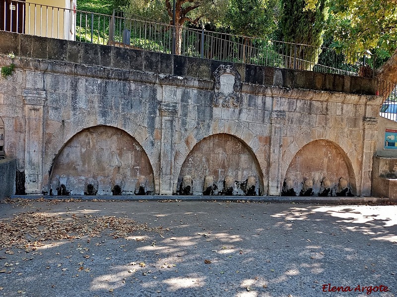 Fuente de los Doce Caños