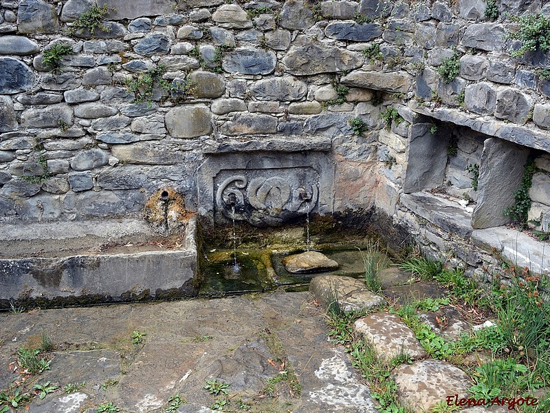 Fuente abrevadero de Jánovas