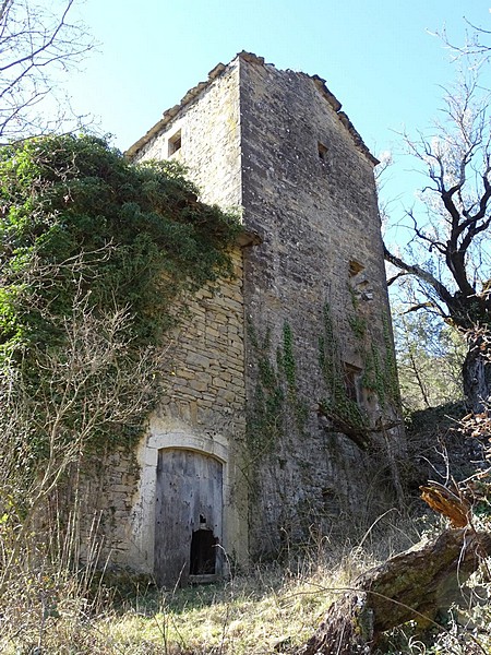 Casa fuerte de El Pamporciello