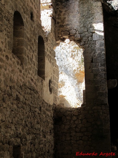 Castillo de Castañares de las Cuevas