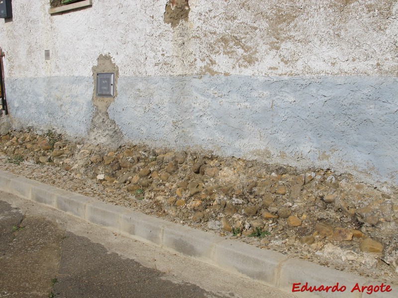 Muralla urbana de Rueda del Almirante