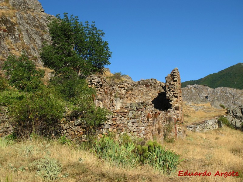 Castillo de Montuerto