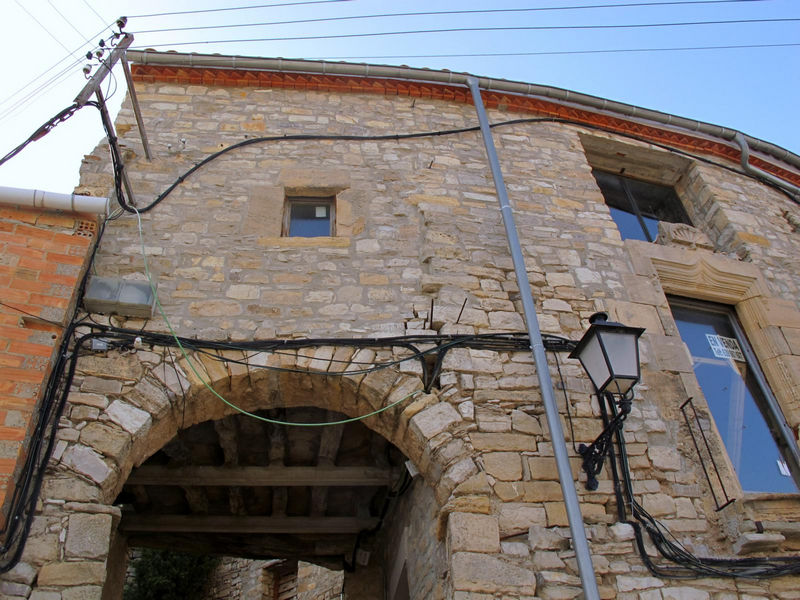 Portal de Cal Garra