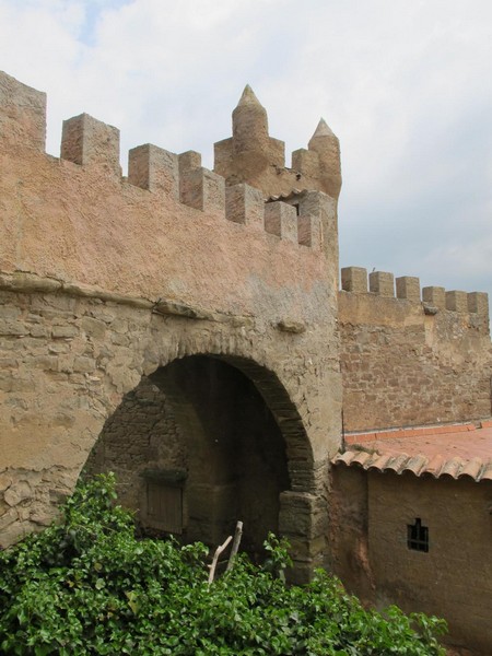 Muralla urbana de L'Aranyó