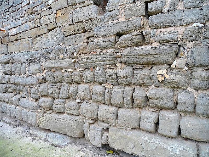 Muralla urbana de El Canòs