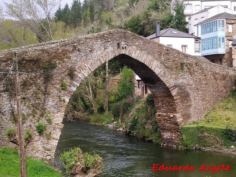 Puente medieval de Navia de Suarna