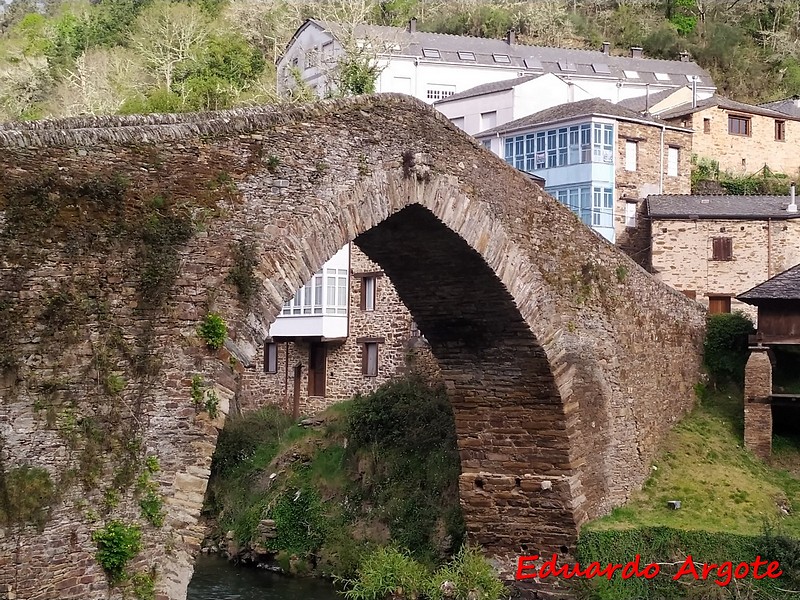 Puente medieval de Navia de Suarna