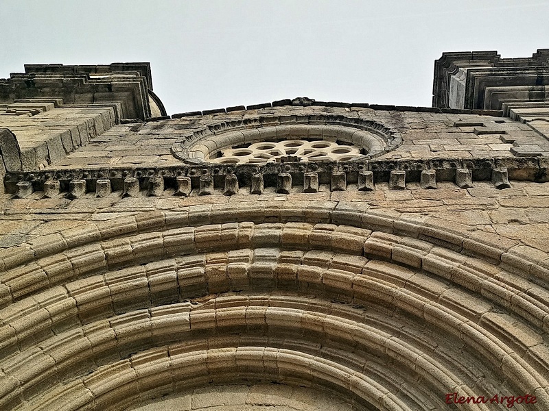 Iglesia de Santa María del Campo