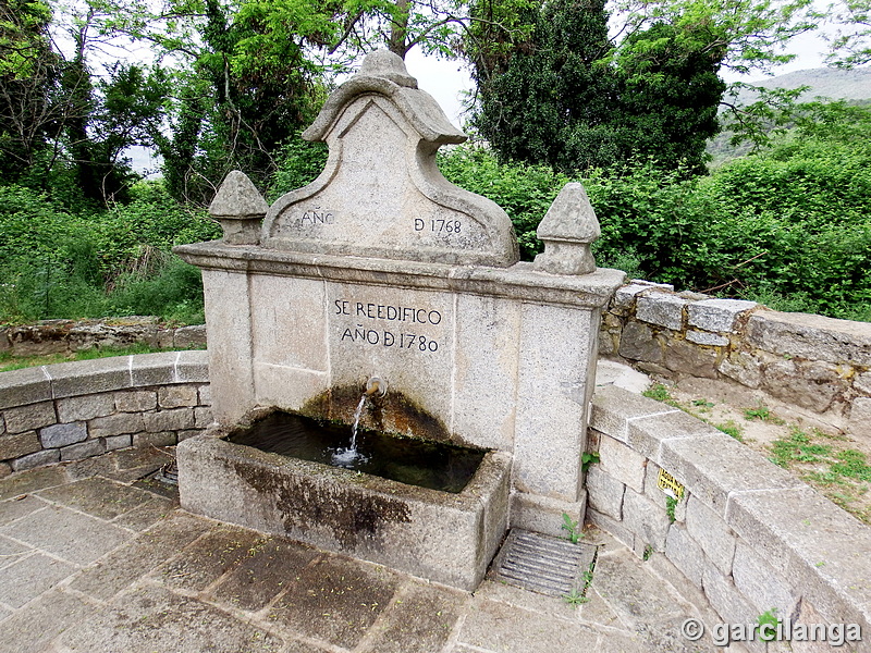 Fuente del Caño Viejo