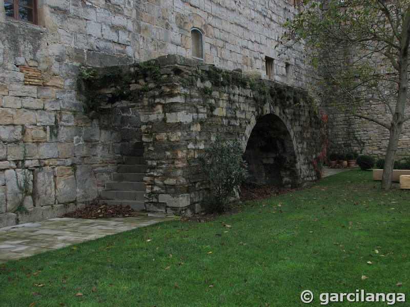 Castillo palacio de Arazuri