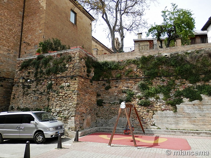 Muralla medieval de Lumbier