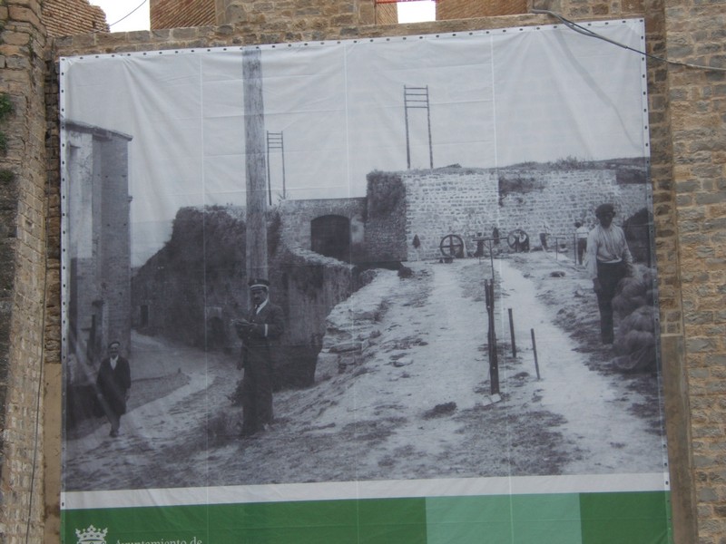 Muralla abaluartada de Pamplona