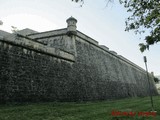 Muralla abaluartada de Pamplona