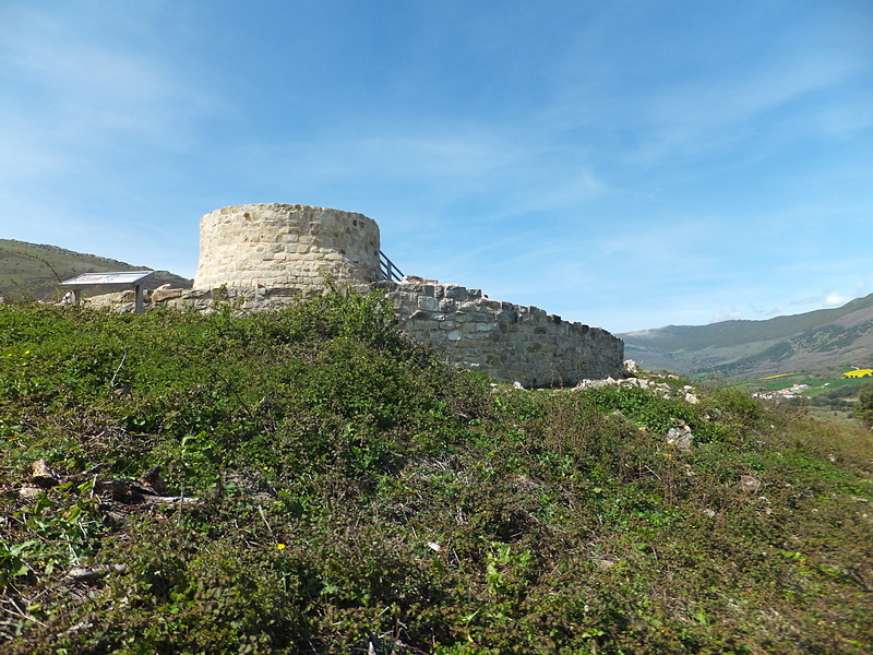 Castillo de Garaño