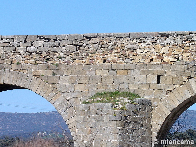 Puente fortificado del Congosto