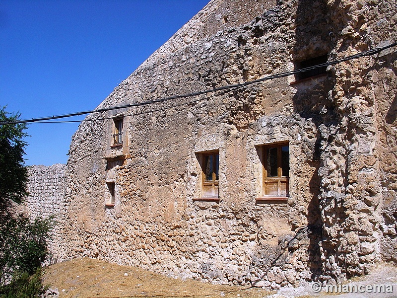 Muralla urbana de Maderuelo