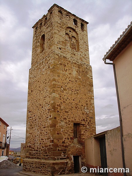 Campanario de la antigua iglesia