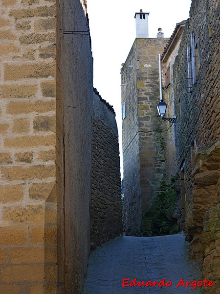 Muralla urbana de Orés