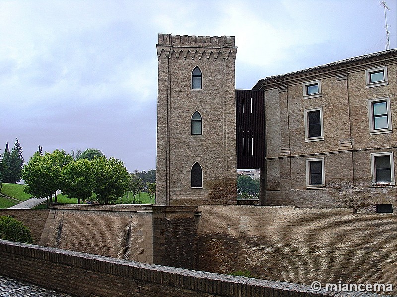 Castillo palacio de la Aljafería